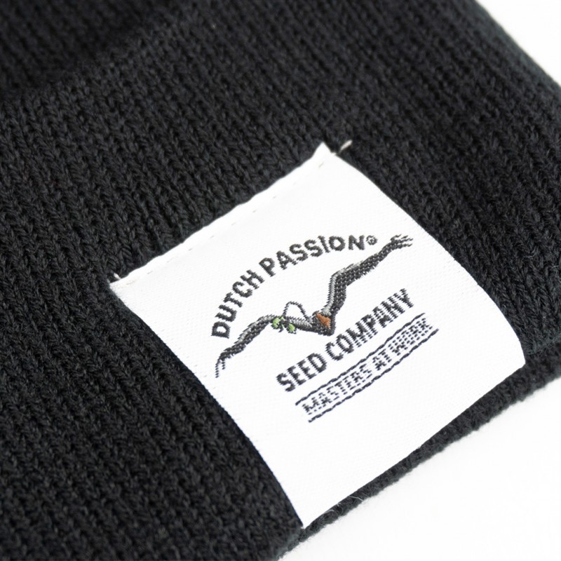 Compra el gorro bordado de Dutch Passion | Productos de cannabis Compra el gorro bordado de Dutch Passion | Productos de cannabis