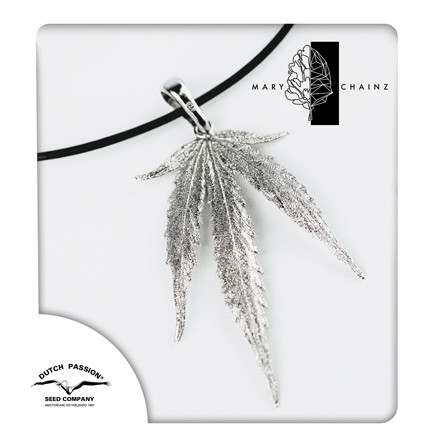 Collar de hoja de Blueberry con capa de rodio paladio - Mary Chainz