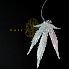Collar de hoja de Blueberry con capa de rodio paladio - Mary Chainz Collar de hoja de Blueberry con capa de rodio paladio - Mary Chainz